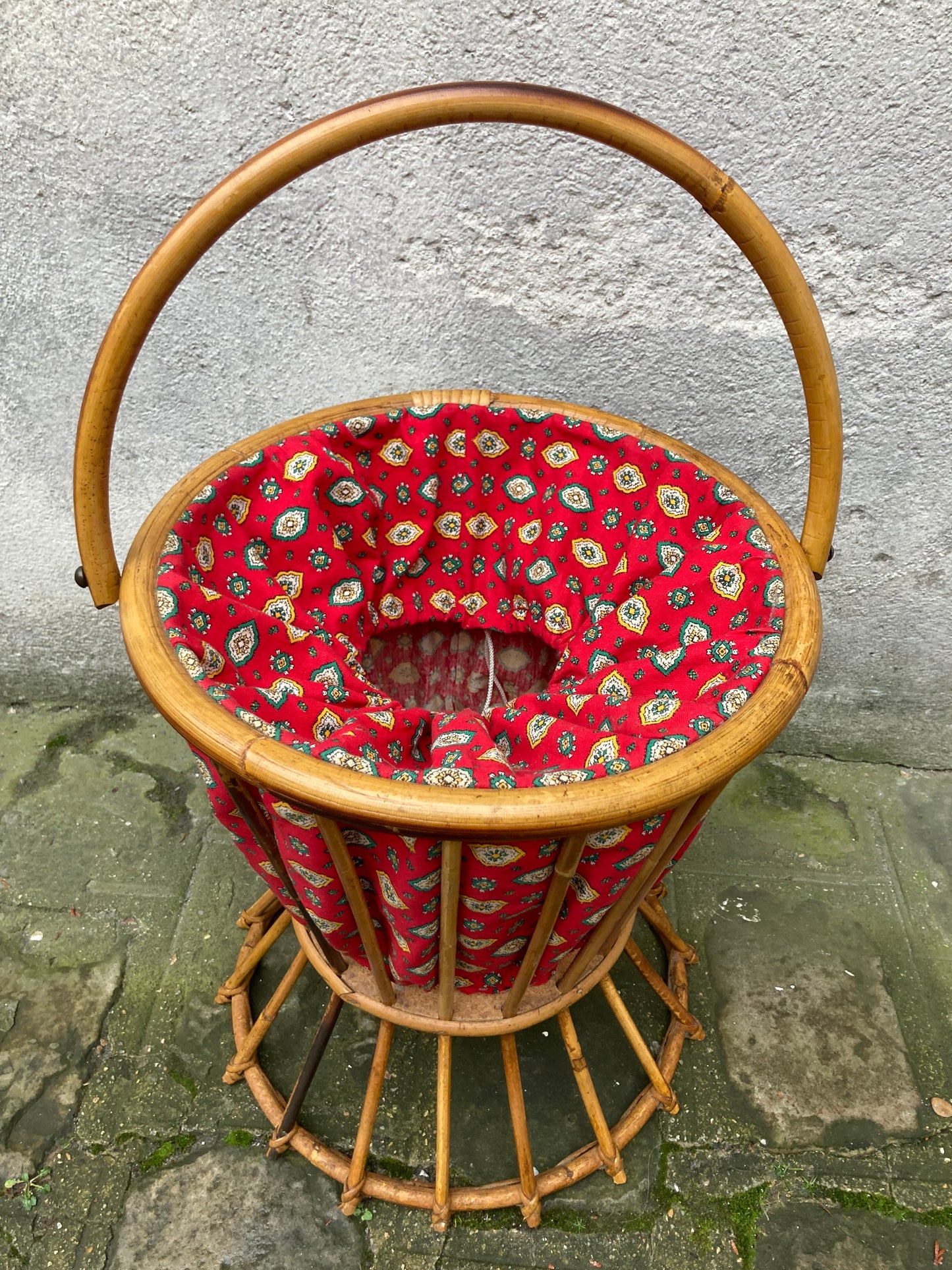 Panier à ouvrage en rotin