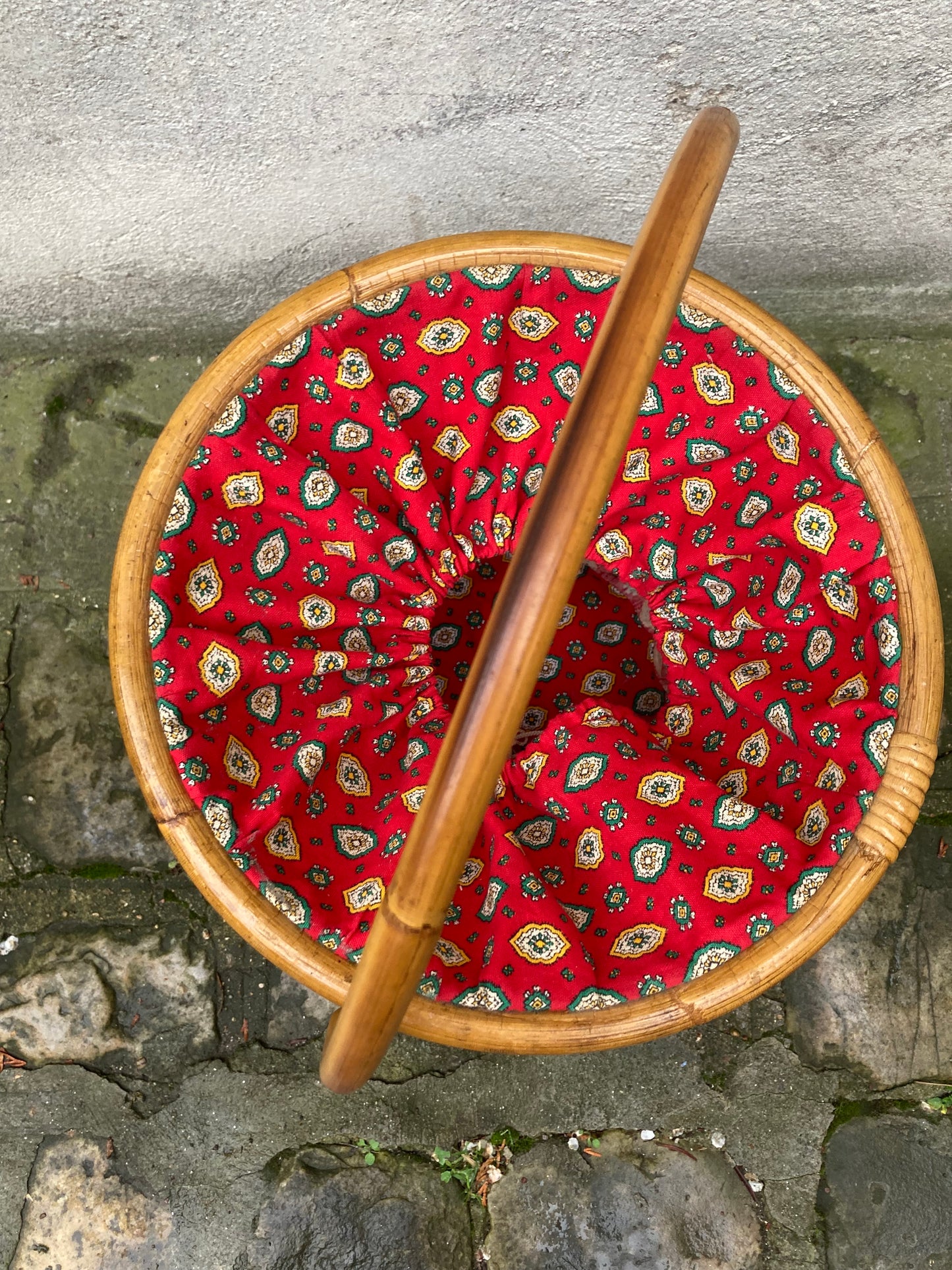 Panier à ouvrage en rotin