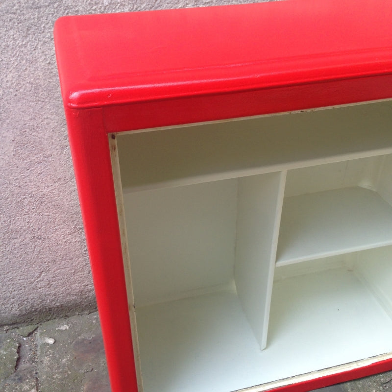 Armoire pharmacie années 60 - Métal rouge