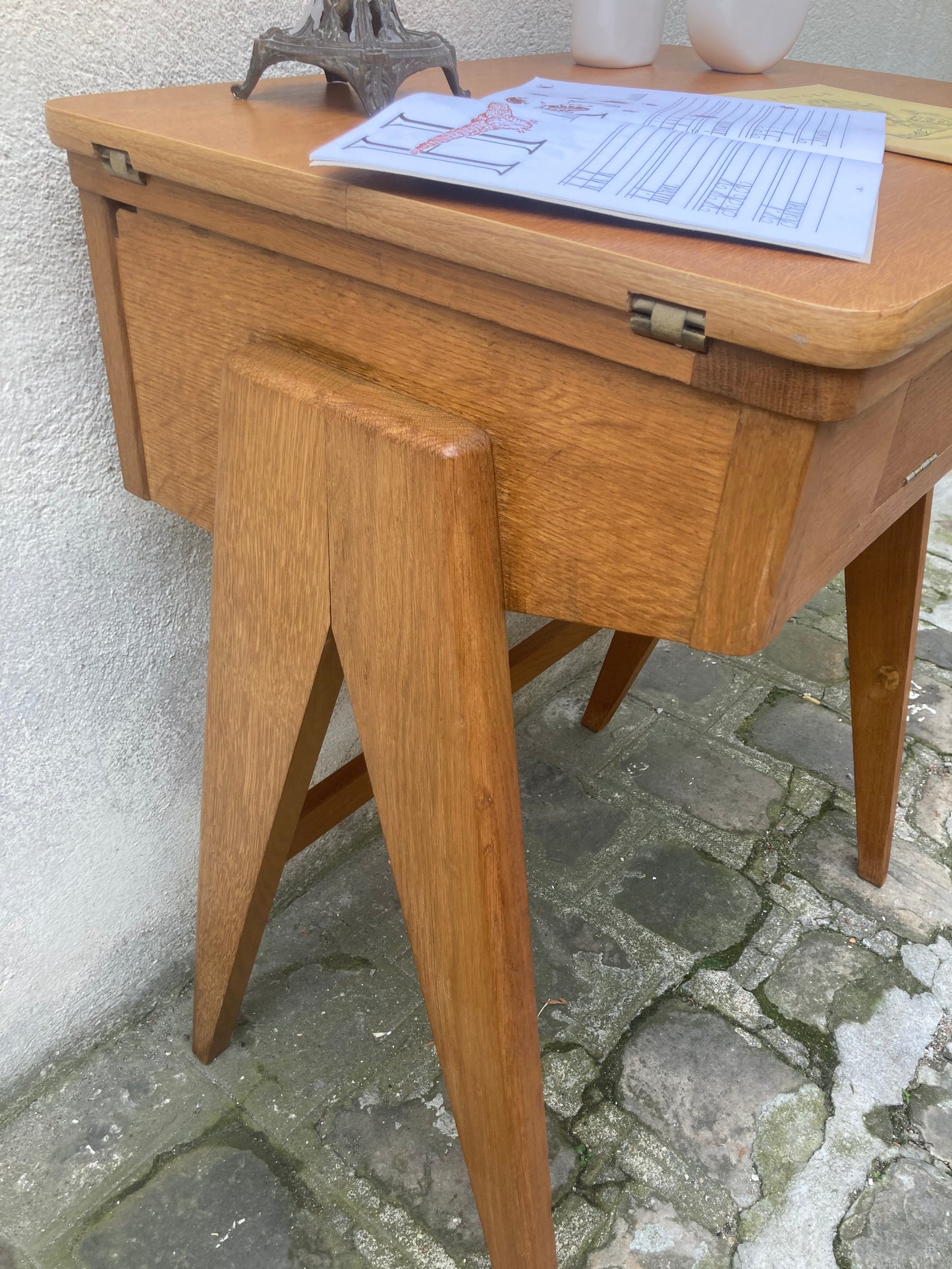 Bureau-Ancien meuble machine à coudre