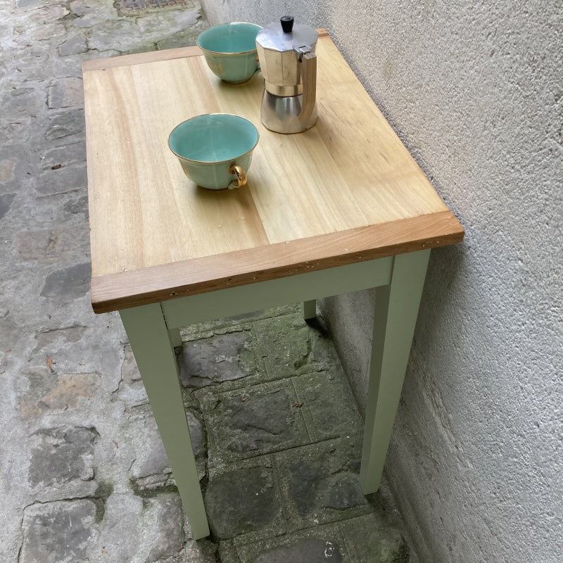 Table bistrot de cuisine vintage