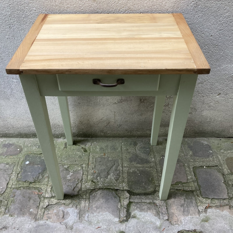 Table bistrot de cuisine vintage